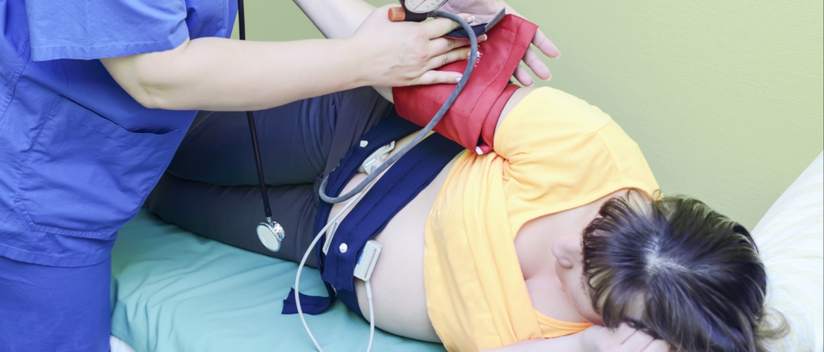 Escore de alerta precoce em obstetrícia