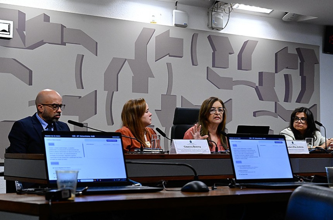 Audiência pública no Senado debate avanços no enfrentamento aos cânceres de ovário e do colo do útero